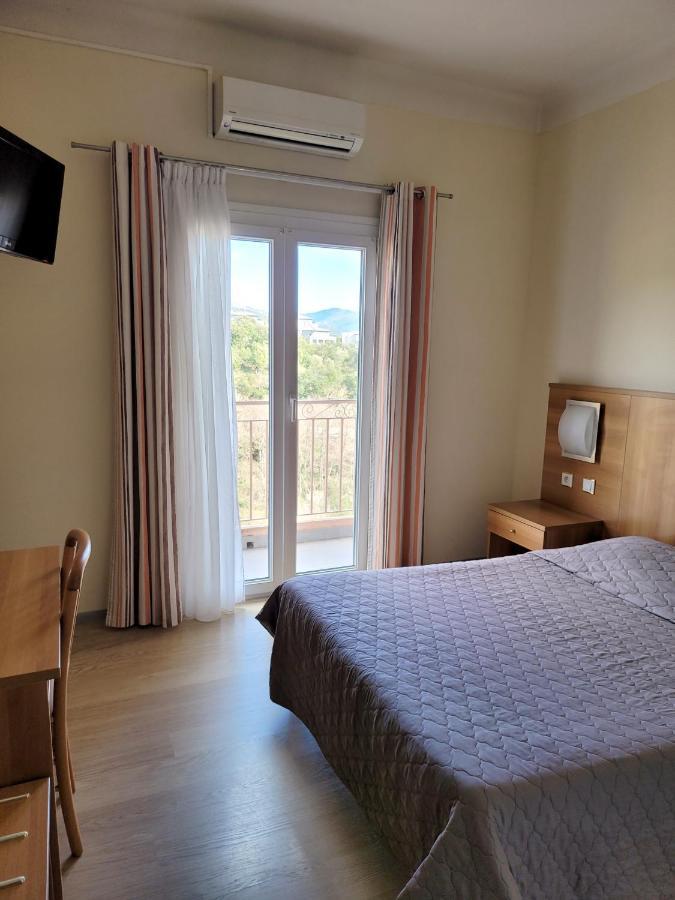 De La Paix Hotel 2*